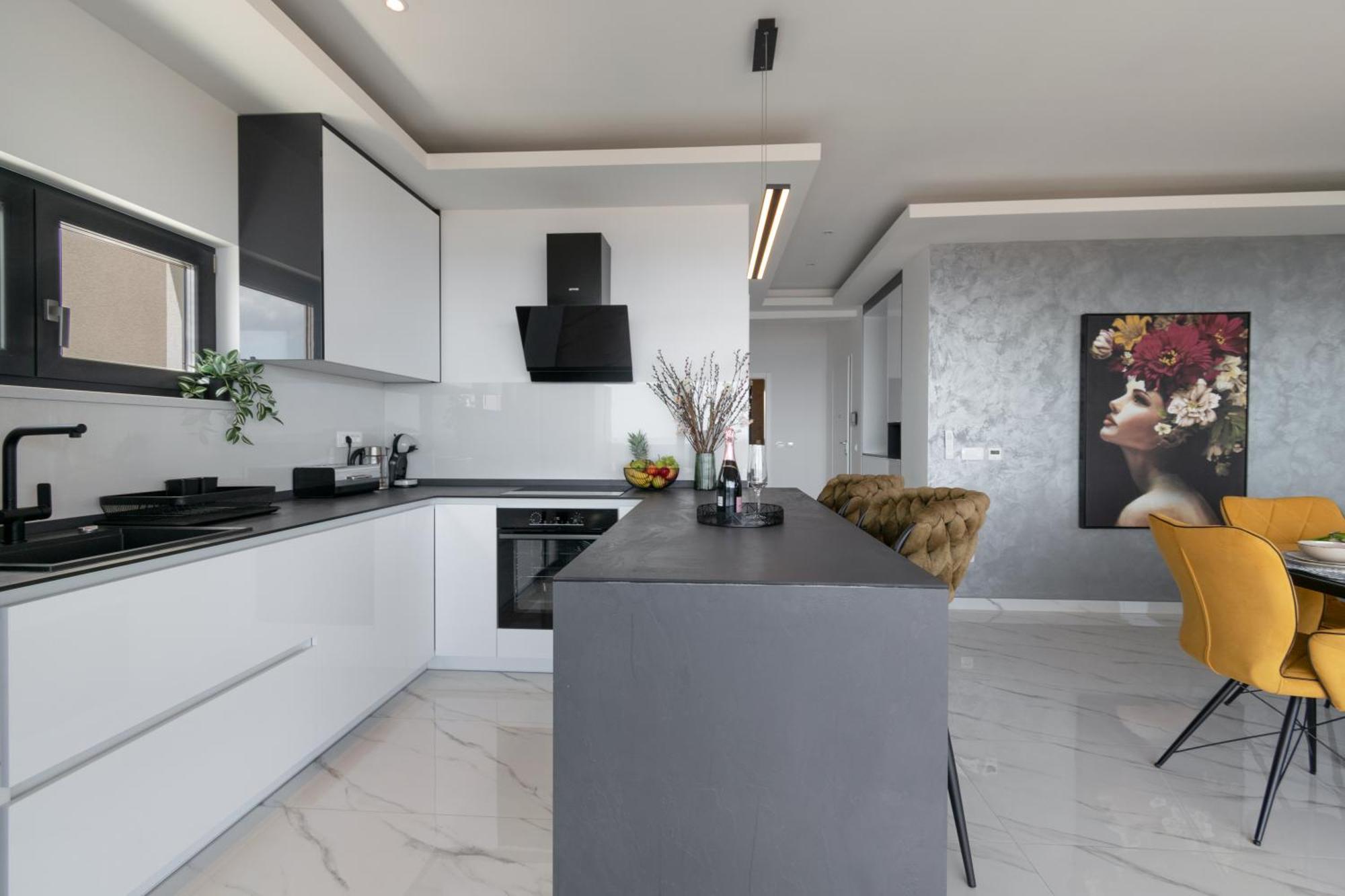 Lux Penthouse Panoramic View With Jacuzzi Διαμέρισμα Μακάρσκα Εξωτερικό φωτογραφία