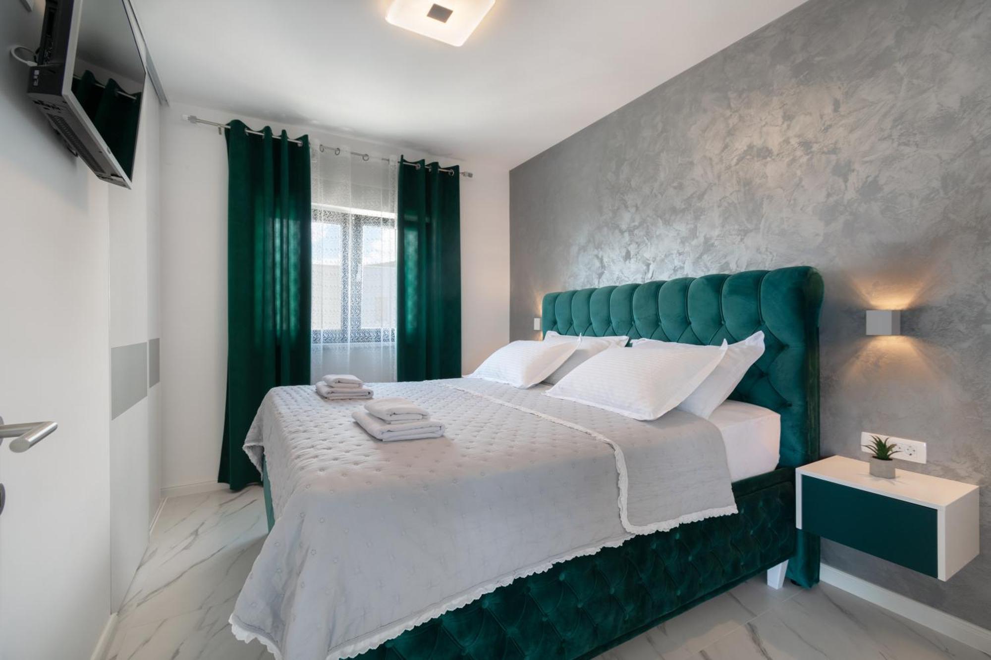 Lux Penthouse Panoramic View With Jacuzzi Διαμέρισμα Μακάρσκα Εξωτερικό φωτογραφία
